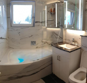 Premium Jacuzzi Central Verbier Studio, High Floor Verbier